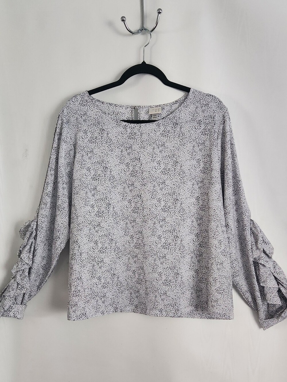 A New Day White and Black Ditsy Floral Long-Sleeve Blouse Size XXL